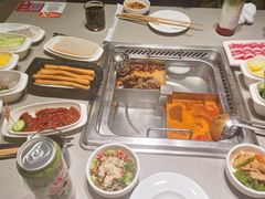 -海底捞火锅(曹安公路店)
