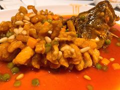 松鼠桂鱼-HOMES上海本帮菜(襄阳公园店)