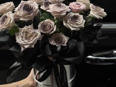 -花冠鲜花(勿忘我花店)