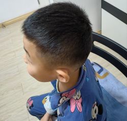 -萌宝专业儿童美发