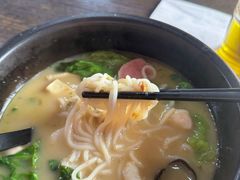 -十秒到米线(莱茵翠景店)