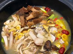 -菌乡缘·野生菌蒸汽鱼火锅(江边夜市店)
