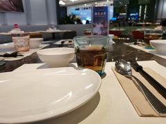 -港丽餐厅(高德置地店)