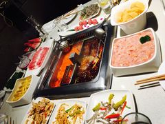 -海底捞火锅鲜切牛肉主题店(长寿路店)