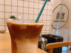 -叁渡咖啡馆(新天地店)