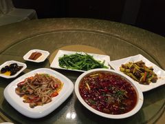 -新东源国际酒店·新东源食坊(沙井店)