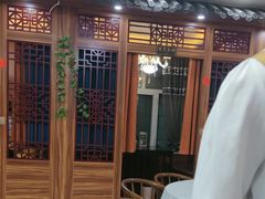 -尕胡才炕锅烤羊肉馆(八一路店)