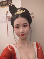 -盘子女人坊古装写真摄影(厦门总店)
