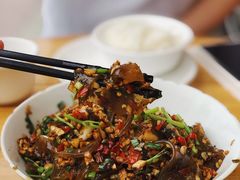 酸菜炒粉皮-笨罗卜浏阳菜馆(星沙店)