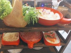 -醉董牛川派鲜肉自选火锅(烟台店)