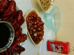 -巴厘龙虾·榜首油焖大虾(音乐学院·沿江酒馆店)