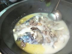 -陈大锅·岳阳鱼馆·地道岳阳菜(美食街店)