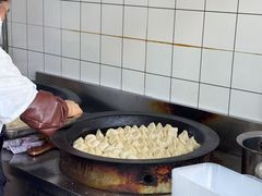 -黄阿姨锅贴大王(万航渡路店)