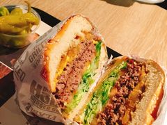 -The Habit Burger Grill 哈比特汉堡(复兴soho店)