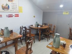 -牛小隆牛肉面馆(四牌楼店)