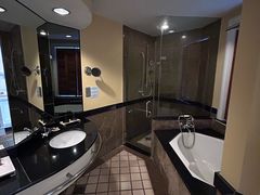 -麦哲伦丝绸度假村