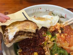 特色三合一-手擀菠菜面(西康路店)