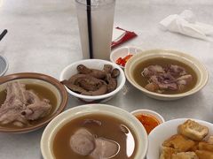 -黄亚细肉骨茶(仰光路店)