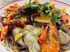 -老东镇啤酒屋海鲜加工·蒸汽海鲜·海鲜烧烤(台东店)