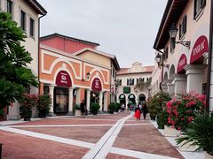 -佛罗伦萨小镇广佛名品奥特莱斯(疏港路店)