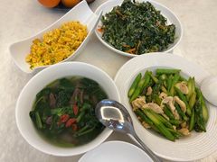 -爱的果实月嫂育婴师(世纪东方店)