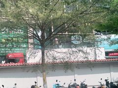 -三亚新鸿港水果一级批发市场