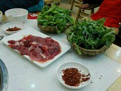 -杨三娘跷脚牛肉(羊子山西路店)