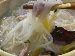 -老字号巴山酸菜米线(巴渝佳梦小区店)