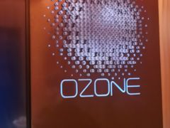 -OZONE 顶楼酒吧(香港丽思卡尔顿酒店)