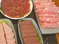 -重庆川渝肥妹火锅