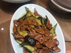 -吕氏疙瘩汤·新鲁菜(新贵和店)