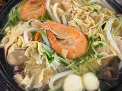 -丽虹云南过桥米线(兴工街店)