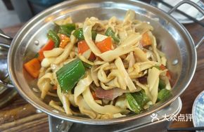 Bright Bamboo Shoot Dry Pot