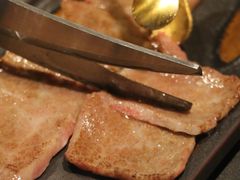 -铭牛烧肉·和牛海鲜自助(高新月牙湖店)