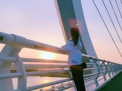 -南京眼步行桥
