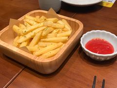 -8PINTS八品脱·日料·烧鸟·精酿小酒馆(莘庄店)