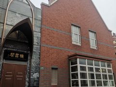 -钟书阁(松江泰晤士小镇店)