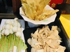 -怡品川宇火锅(宝立方店)