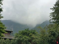 -天门沟九州驿站树上汤泉