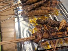 -烤满分·东北烧烤(首经贸店)