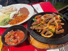 -Pistolera Mexican Cantina女枪手墨西哥餐厅(碧云路店)