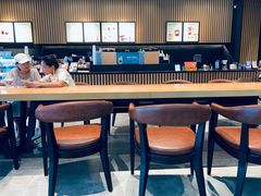 大堂-星巴克(金华东阳银泰城店)