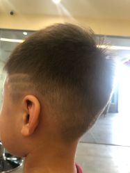 -马克叔叔儿童理发形象设计