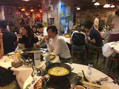 大堂-鲜入围煮花胶鸡海鲜火锅