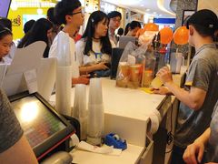-CoCo都可(湖滨银泰店B区店)
