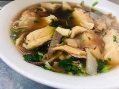 牛肉罩火烧-清真·白家牛肉罩火烧老店(育才街店)