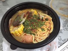 -小蛮椒麻辣烫·麻辣拌(青浦宝龙店)