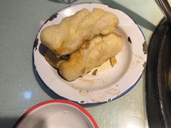 -鱼窝棚柴火铁锅炖(富山屯店)