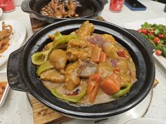 葡式咖喱猪排煲-肥仔文澳门猪骨煲(南京西路店)