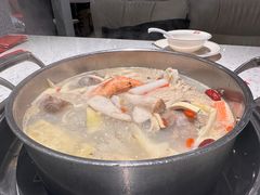 -三人行骨头王火锅(长寿店)